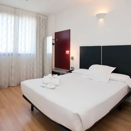 Hotel Ilunion Aqua 3 3*