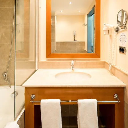 Ilunion Aqua 3 호텔 3*